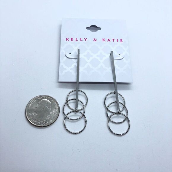 Kelly & Katie Silver Tone Elegant Bar / Ringlets Earrings NWT - Picture 3 of 4